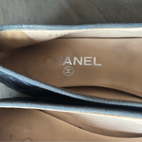 CHANEL Black Aged Calfskin Cap Toe Ballerina used size 39 - Picture 3 of 7